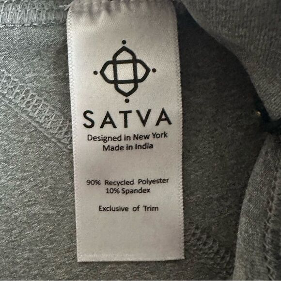 NWT SATVA MOVEMENT HIGH PERFORMANCE LEGGINGS - Picture 4 of 5